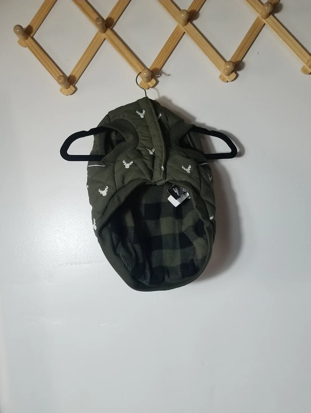 LUVGEAR DOG QUILTED OLIVE COAT WITH FAUX FUR HOOD SIZE MEDIUM